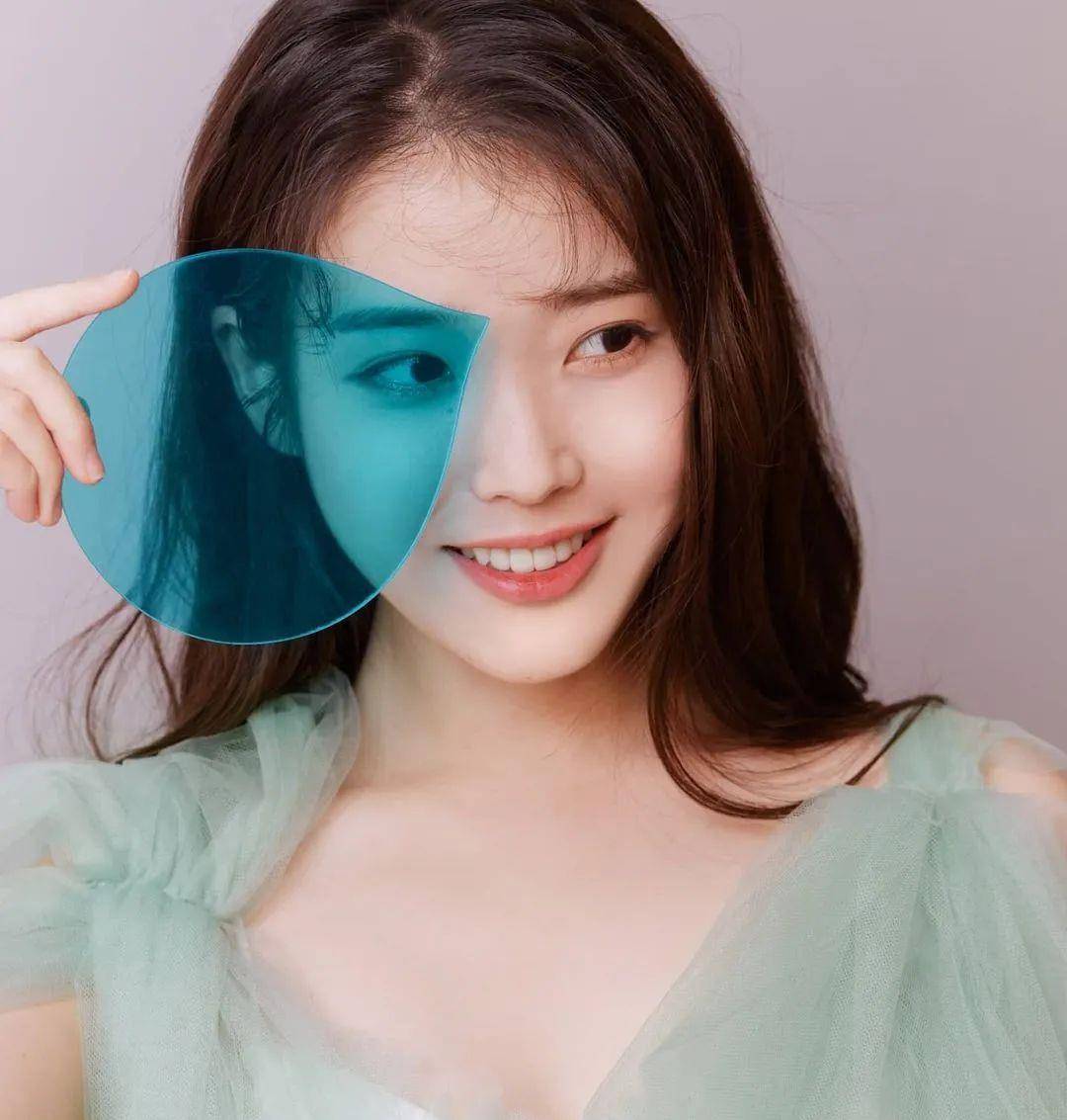 调整|赵露思调整发际线后显瘦10斤？提升颜值，拯救发际线小妙招来了！