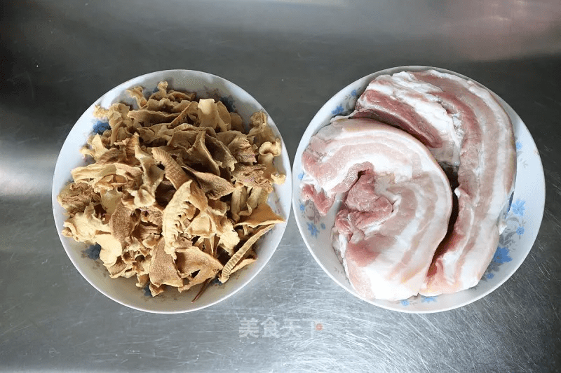 微火|五花肉炖干笋尖:浓香入味,简直不要太好吃!