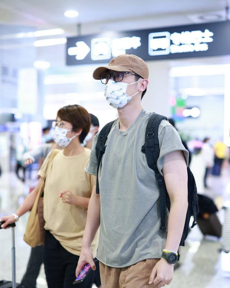 男生怎么穿女装才好看 6d06bdbb36ce48148d497162de21aa40.jpeg