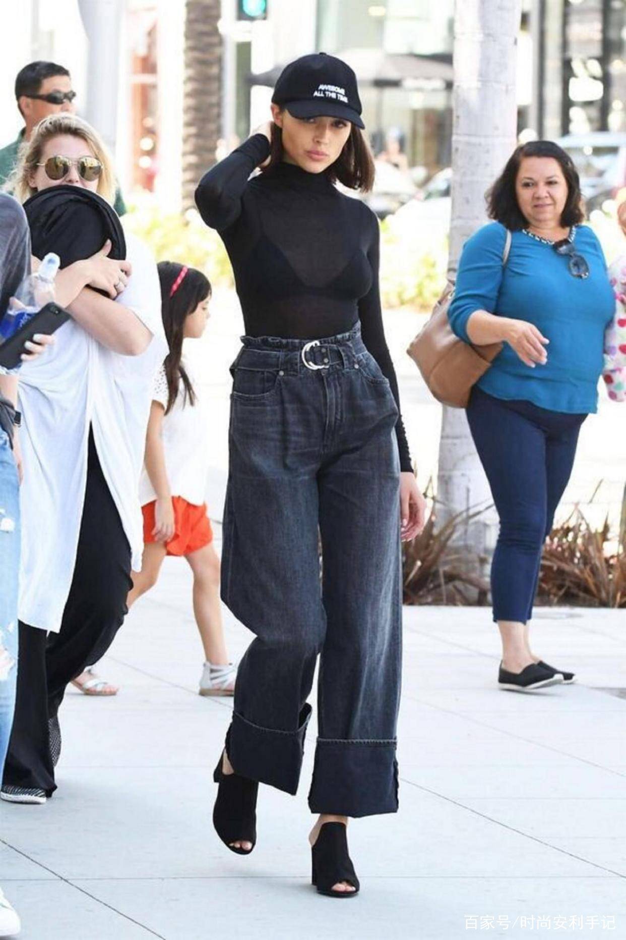 颜色|真正“高级”的女人，春夏从来不会碰这4种“衣服”，土气又廉价