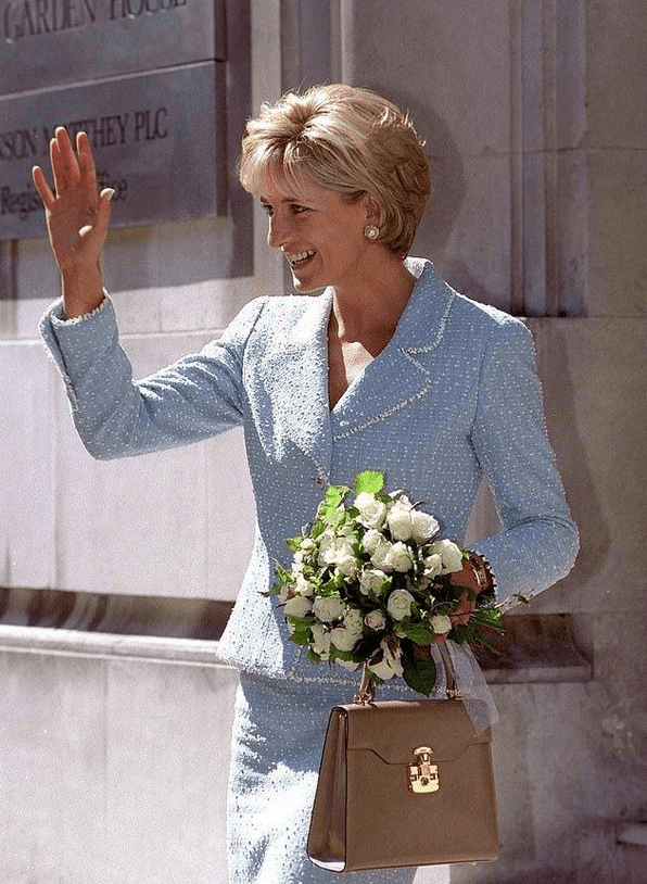 卡地亚|论奢侈手表，女人比男人还要疯狂！尖儿货一网打尽不在话下！