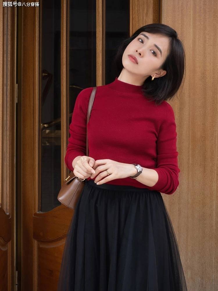 黑色|时髦女人都不会乱穿，看看这些日常百搭的基础款穿搭，高级又温柔