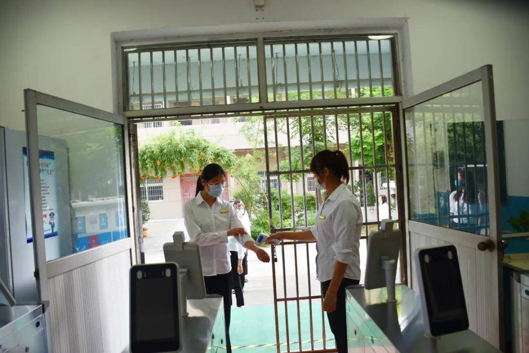 疫情|防疫不松懈，演练筑防线 | 直击西安轨道交通技师学院疫情防控演练现场