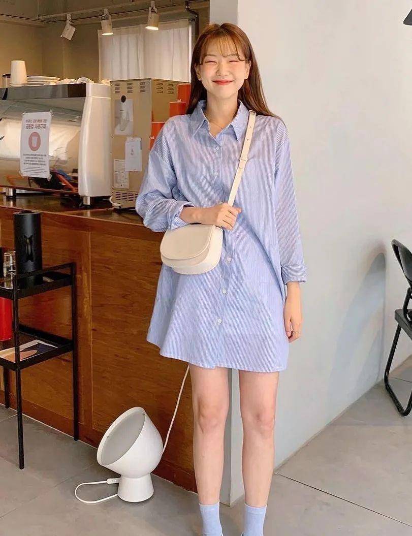 视觉|今夏“裙子＋运动鞋”这样穿，好看死了！