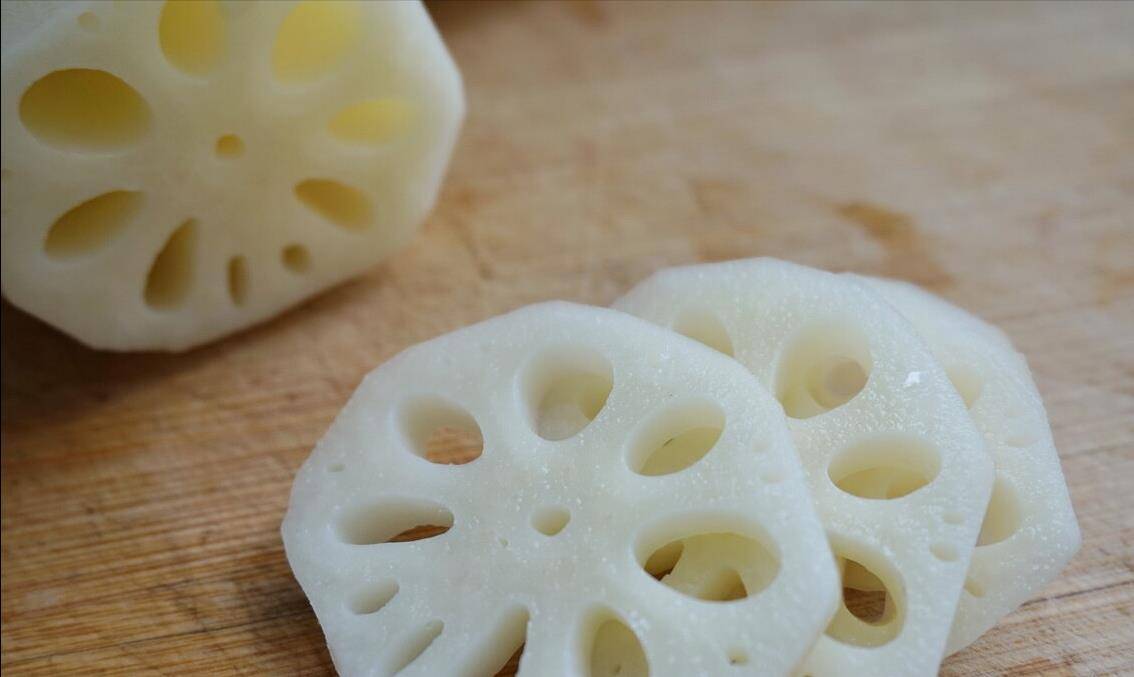 藕片怎么焯水才不发黑 0ea8816204aa4aa1a3f53d26a1ced890.jpeg