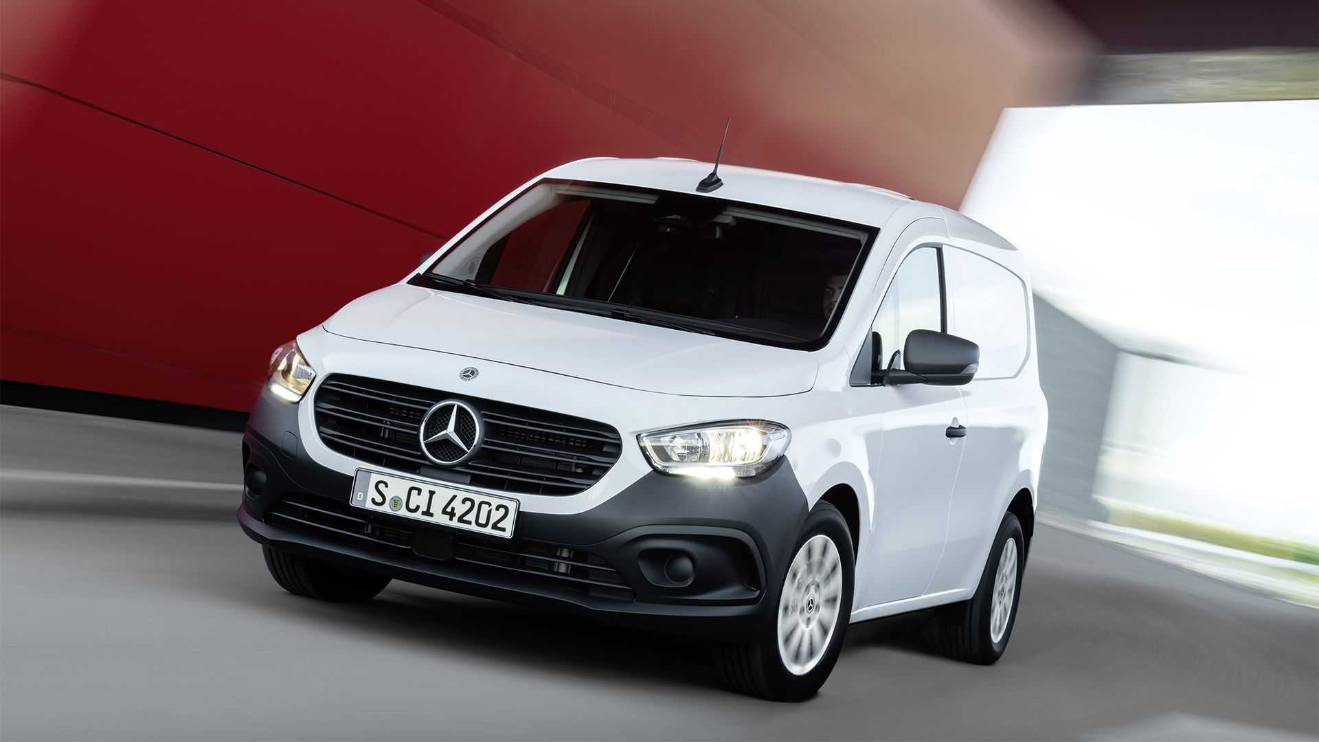 2022款奔驰citan小型mpv首次亮相这太简陋了吧还不如五菱宏光