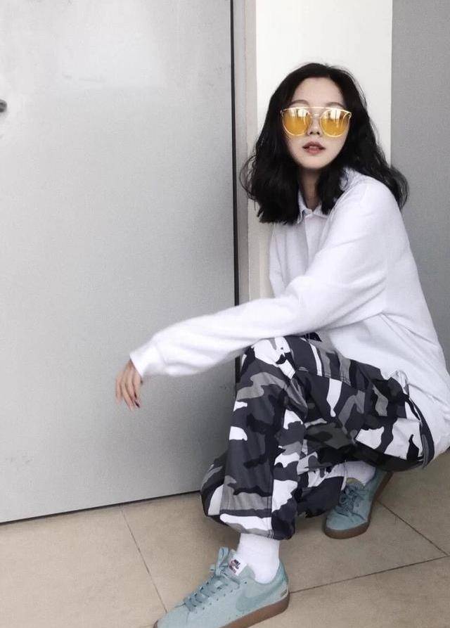 因为|如何让搭配告别“烂大街”，那就试试polo衫，这样搭准不会错