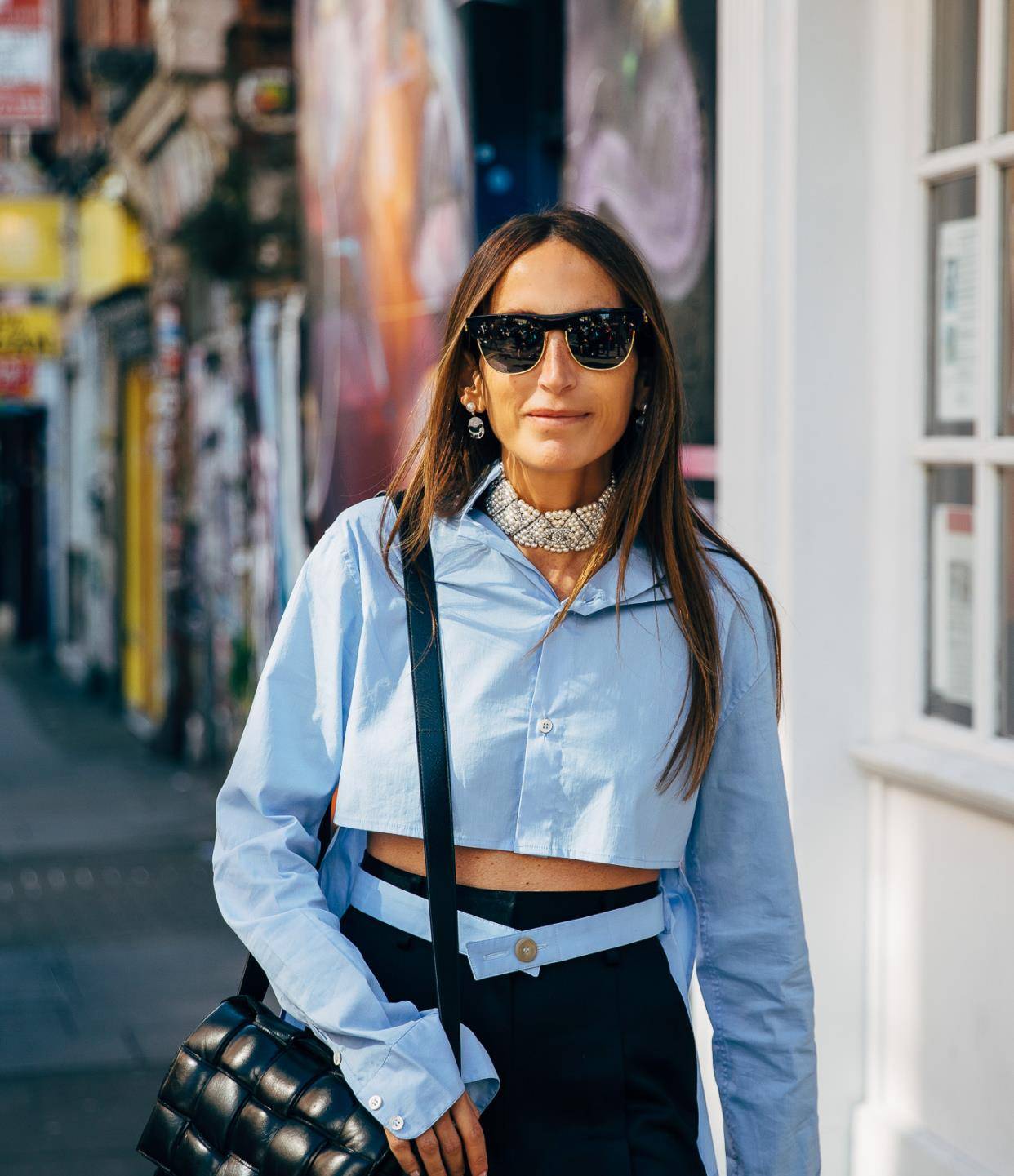 颜色|彩色衬衫别乱穿,这样搭高级显瘦又洋气,闺蜜见到都夸太美了!