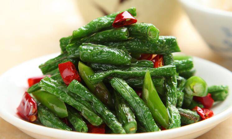 炒干豆角要不要先焯水 7519f99d1a29451d84f9a0105315f577.jpeg