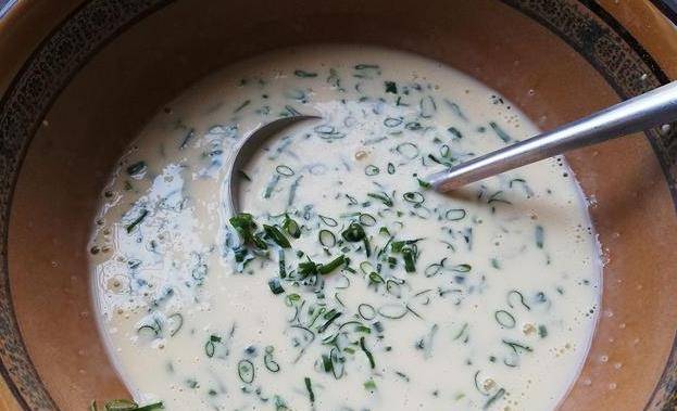 做法|鸡蛋葱花饼简单做法,手不沾面,柔软劲道,10分钟解决全家早餐