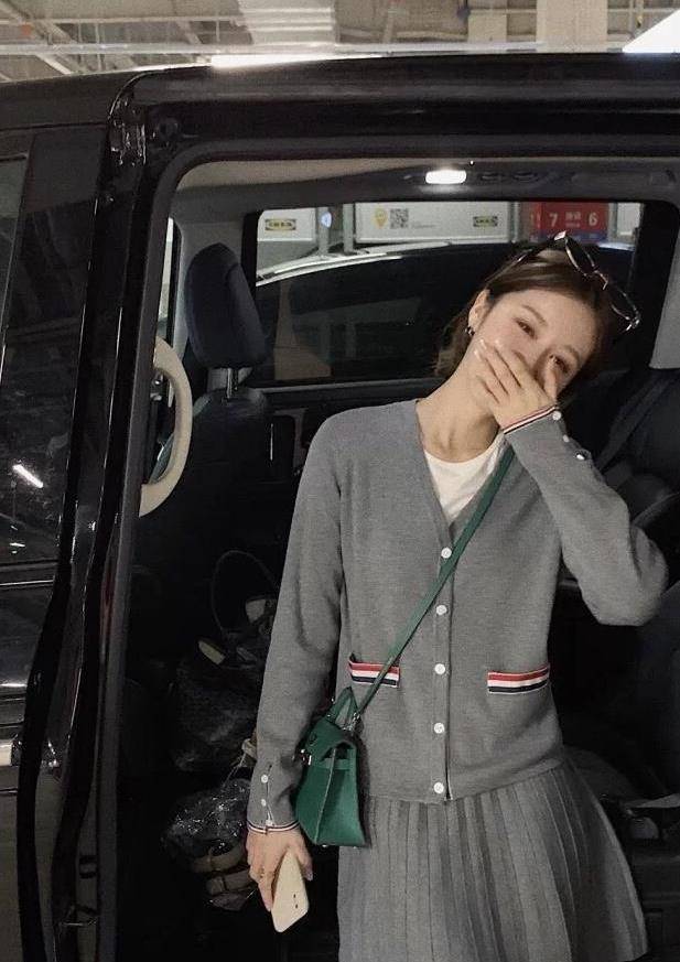 元素|学院风很惊艳，秋天就要这么穿，减龄效果逆天了