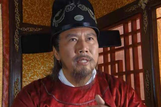 朱元璋斩杀功臣,功臣拿出免死金牌,朱元璋笑道:你看背面写的啥_李善长