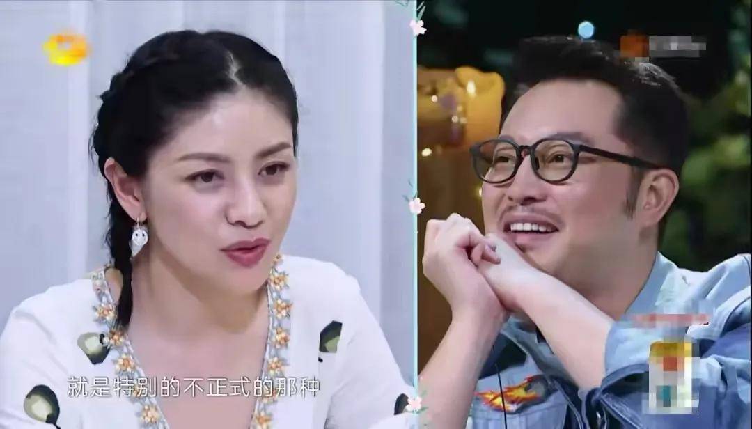 在节目中胡可落泪控诉时,沙溢的表情也很复杂,兴许是对妻子确实是心中
