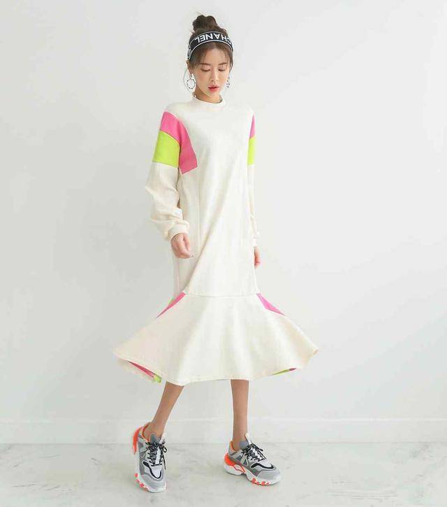 仙女|奔四的女人不想成为“黄脸婆”，穿搭必须谨慎，以免显老掉档次