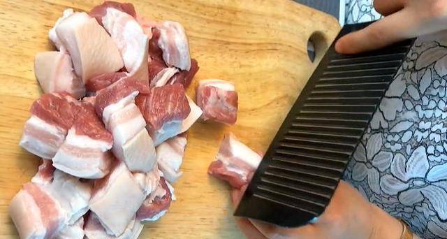 人间|鹌鹑蛋,红烧肉,肥而不腻,美滋滋!