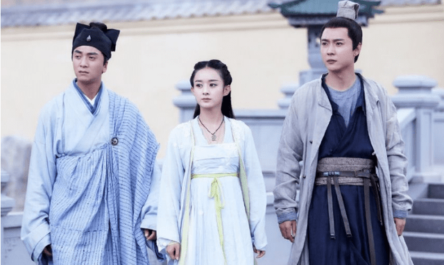 眼睛|《花千骨》：东方彧卿被摩严击中时，为什么他要捂住花千骨的眼睛