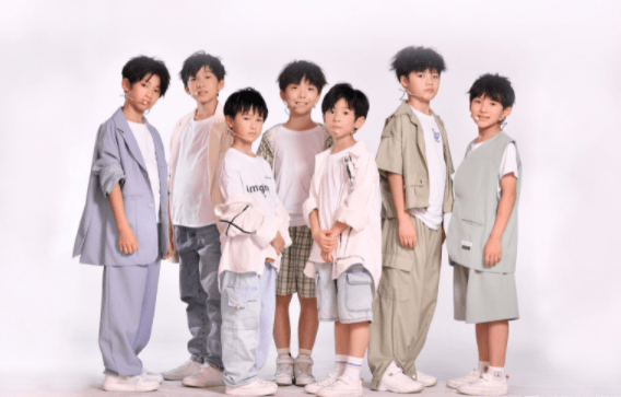 门槛|八岁男团成功出道,不满四天惨遭解散,男团门槛为何如此之低?