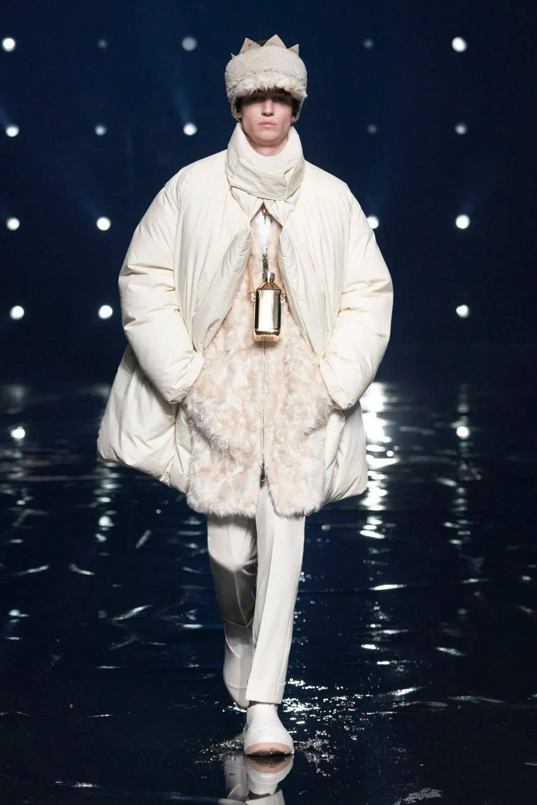 黑色|纯黑世界：Givenchy2021秋冬