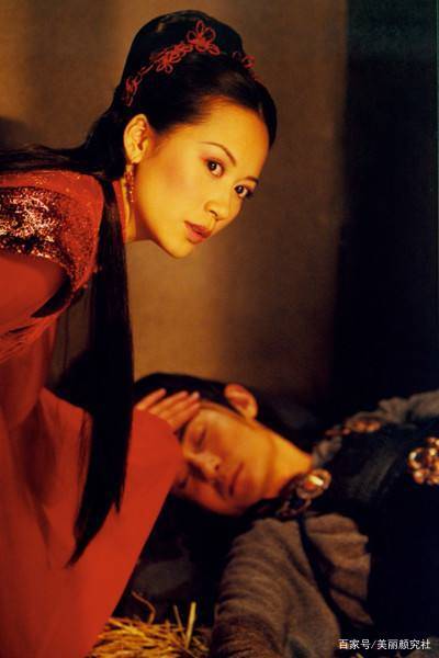 女神|她是偷偷吃了“防腐剂”吧!二十年前的长相和现在有差别吗?