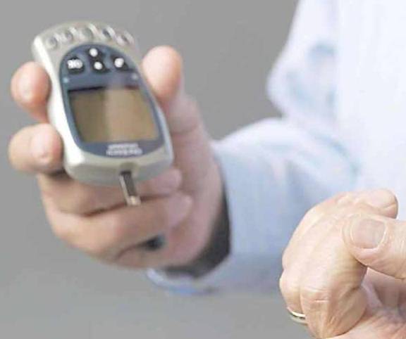 葡萄糖|糖尿病患者偷吃后注射胰岛素，真的能弥补自己的“过错”吗？