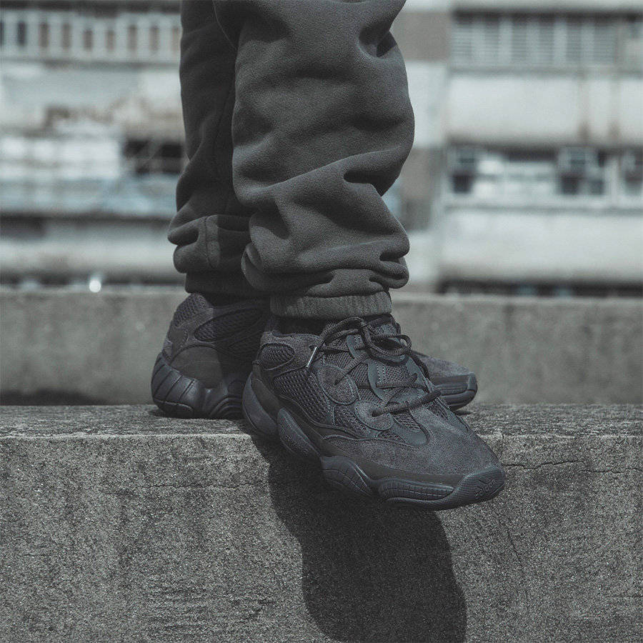 Boost|秋冬绝配的大地色又来了！全新 Yeezy 500 实物曝光！