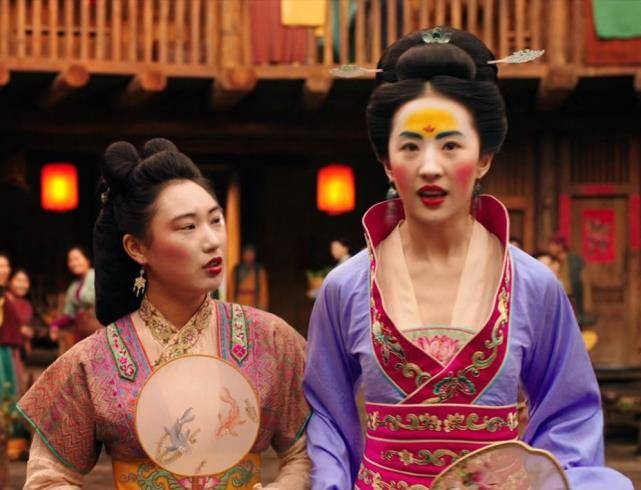 电影|《花木兰》评分跌至4.7，3亿投资却惨败背后，是审美的不及格