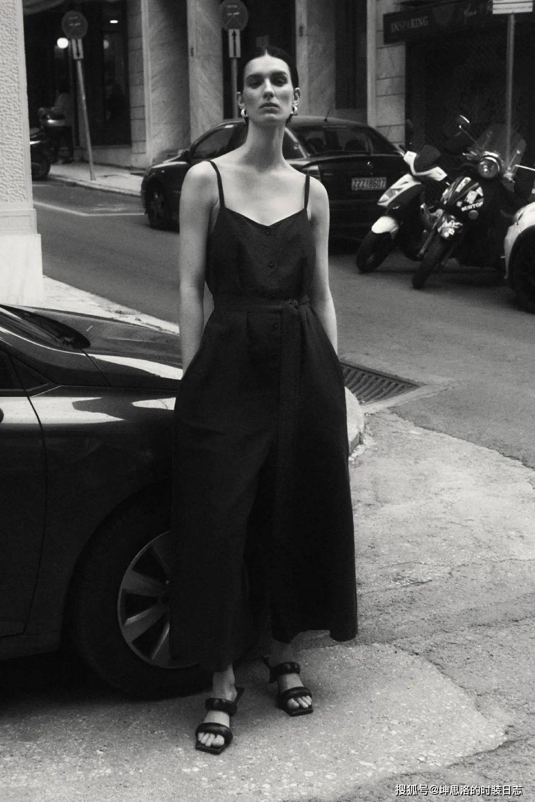 系列|Lookbook画册丨COS 2021夏季假日系列 以轻简搭配享受夏日宁静