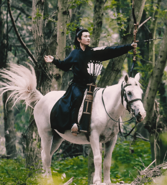 张予曦|都说成毅《与君歌》是烂剧,热度却像极了《千古玦尘》!