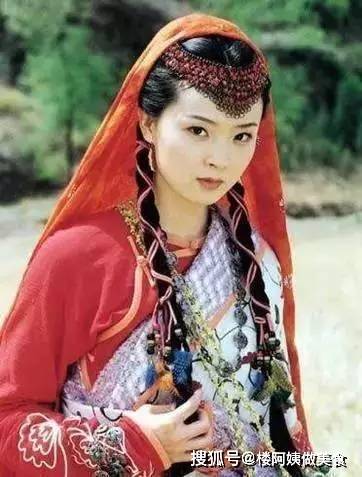舒畅|女星穿红衣：刘诗诗古典美，王艳异域美，baby和赵丽颖差距好明显