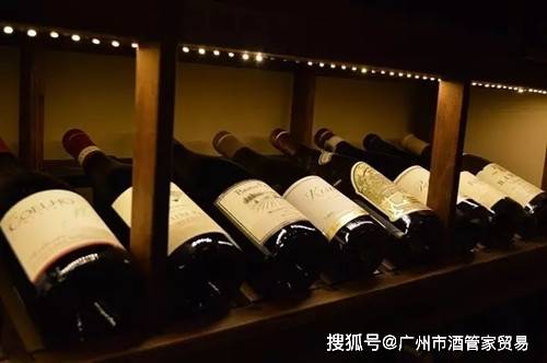 知识科普|葡萄酒到底应该卧放 OR 竖放？