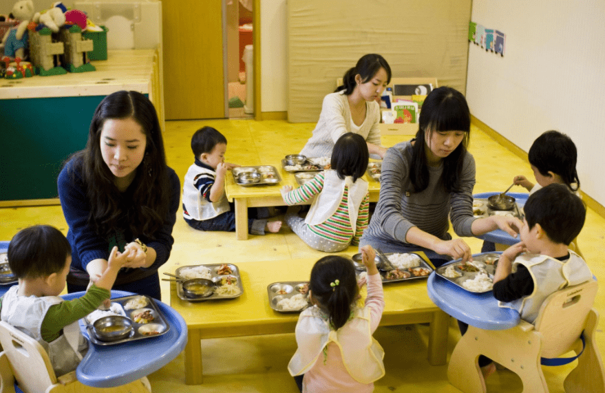 进行|公立和私立幼儿园有啥区别？小学二年级逐渐显露，希望你没选错