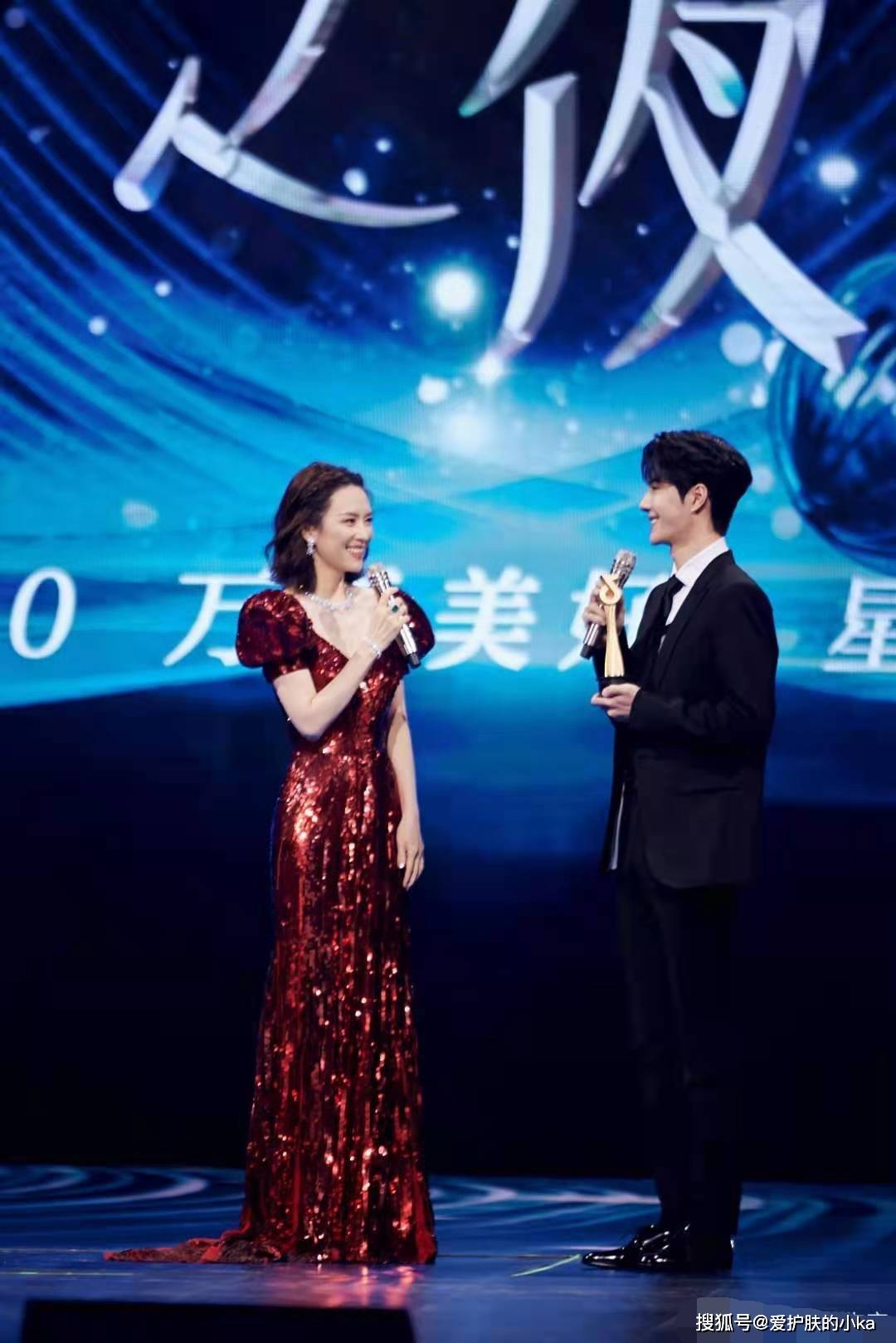 身材|章子怡生娃后气质大变,穿纱裙气质温婉,霸气不再只剩“妈感”