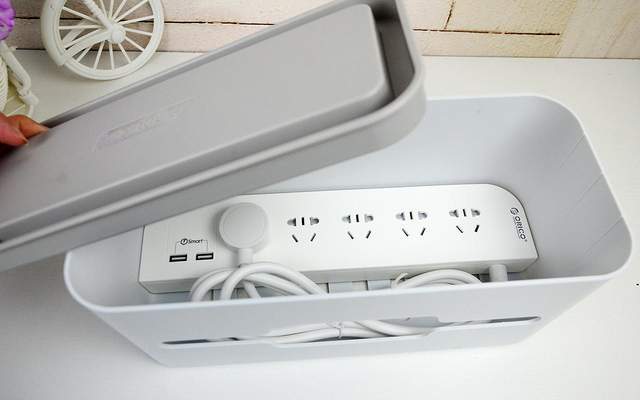 村头婆婆说话图 精致生活 品质好物 奥睿科usb收纳盒排插评测体验