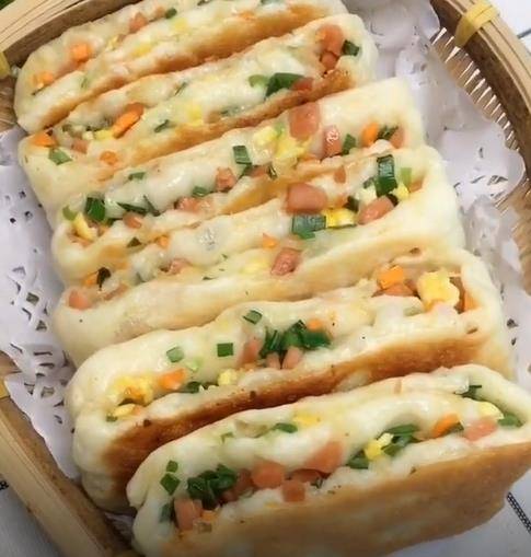 葱花|教你做一份香味可口的面食早餐,火腿葱花鸡蛋饼