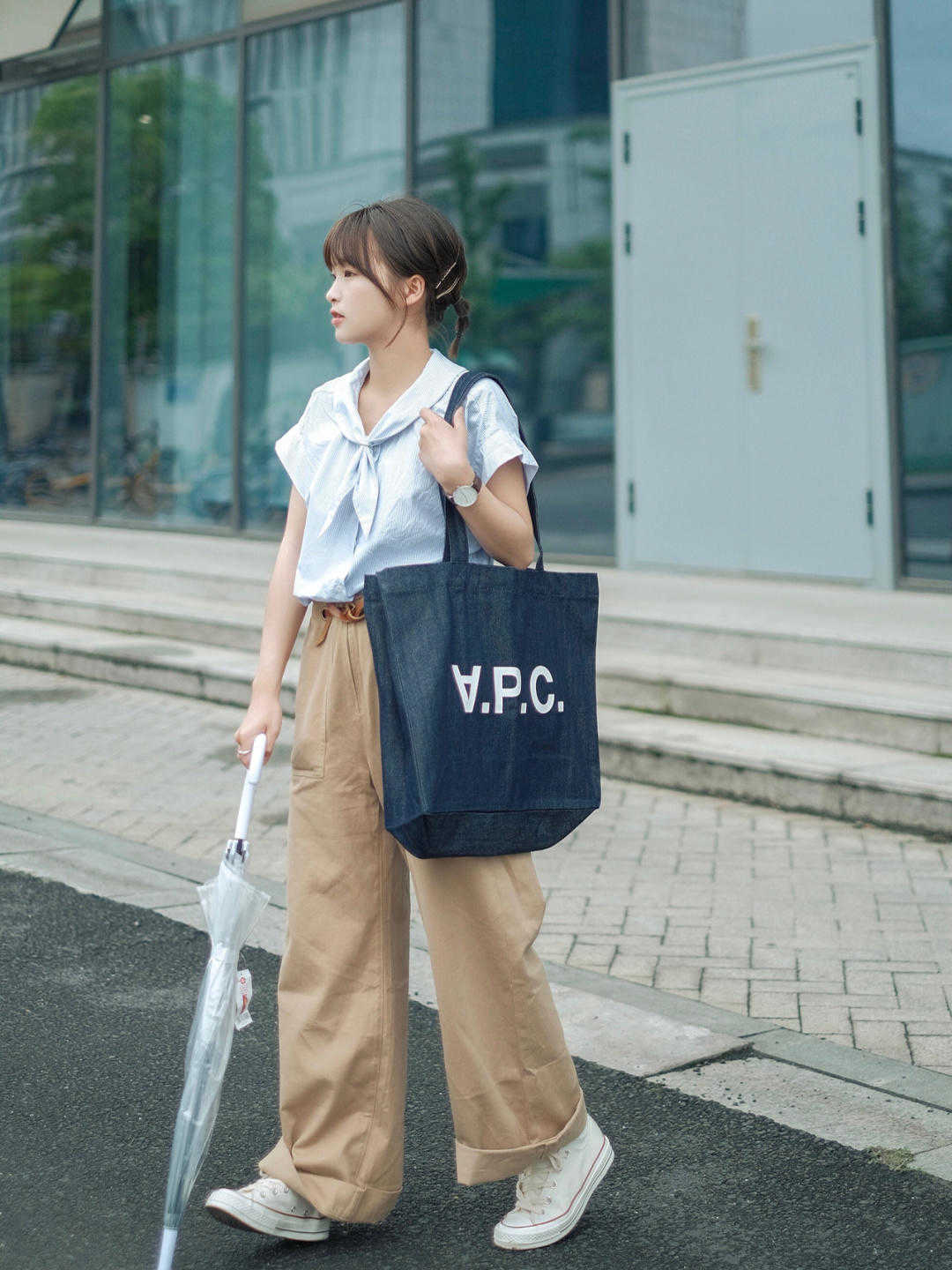 条纹|T恤怎么穿才显气质？快看看这三个小技巧，让你美得高级又洋气