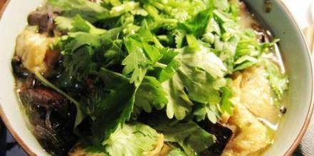 粉丝汤做法推荐 68882b56c49f418f9c55b772e112160b.jpeg