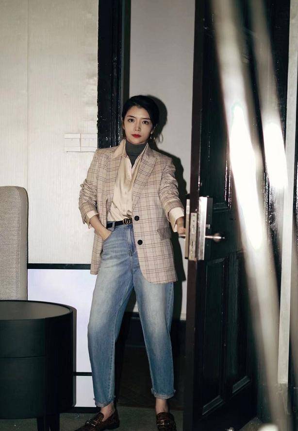 经典|80年代复古西装：小姐姐穿出是“贵族风”气质穿搭让往日经典重现