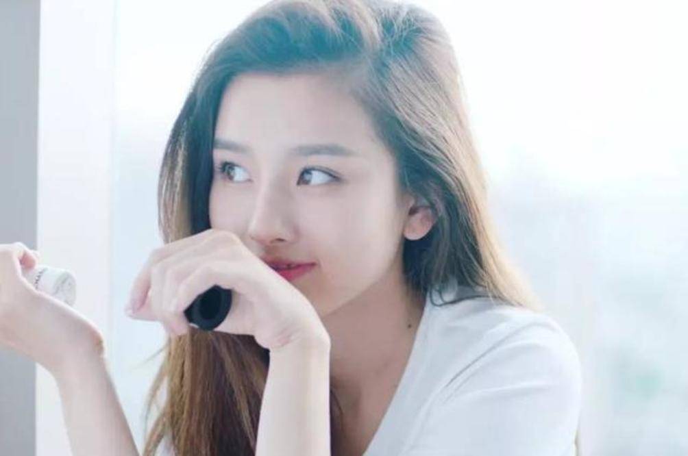 鞠婧祎|适合复古风的女星:阚清子直接出教程,鞠婧祎倪妮都有出圈图