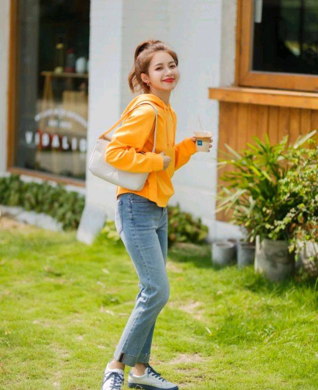 显得|可以做可盐可甜的女人,但要学会穿搭,轻松成为别人眼中的女神