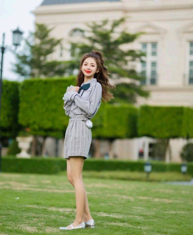 显得|可以做可盐可甜的女人,但要学会穿搭,轻松成为别人眼中的女神