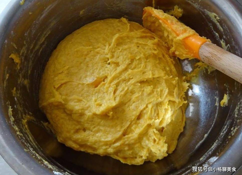 丸子|立秋后，红薯这样吃外酥里嫩，软糯香甜变小零食，大人孩子都爱吃
