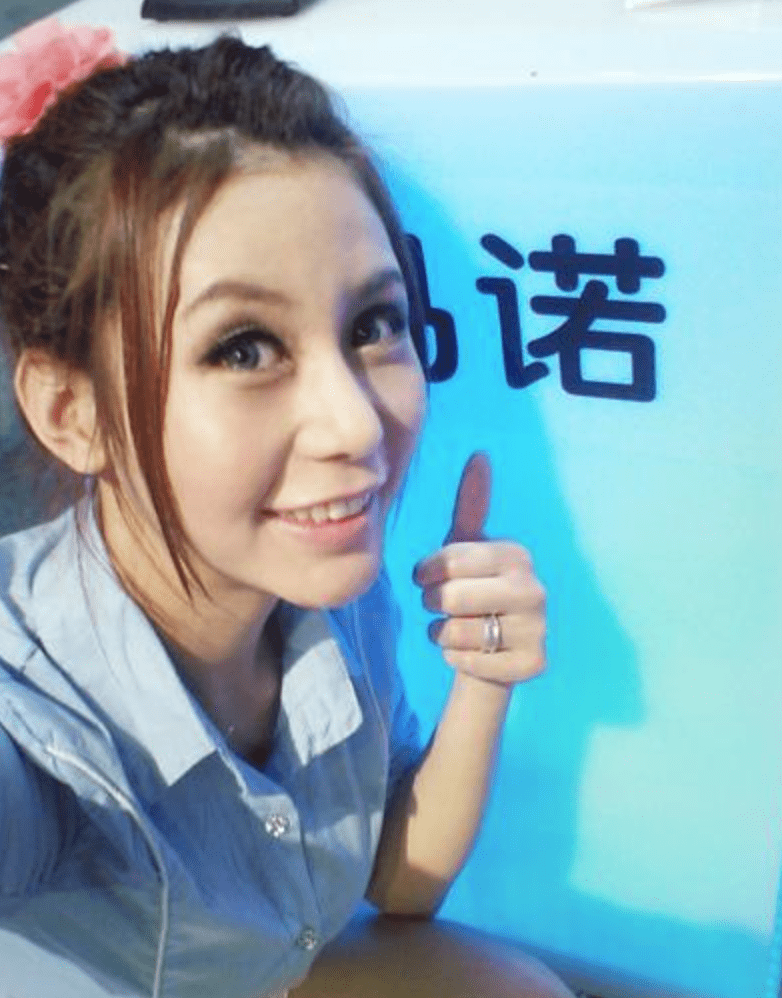 2010年,非诚勿扰上的马诺扬言“宁愿坐宝马车上哭”,如今她怎么样了?_男友