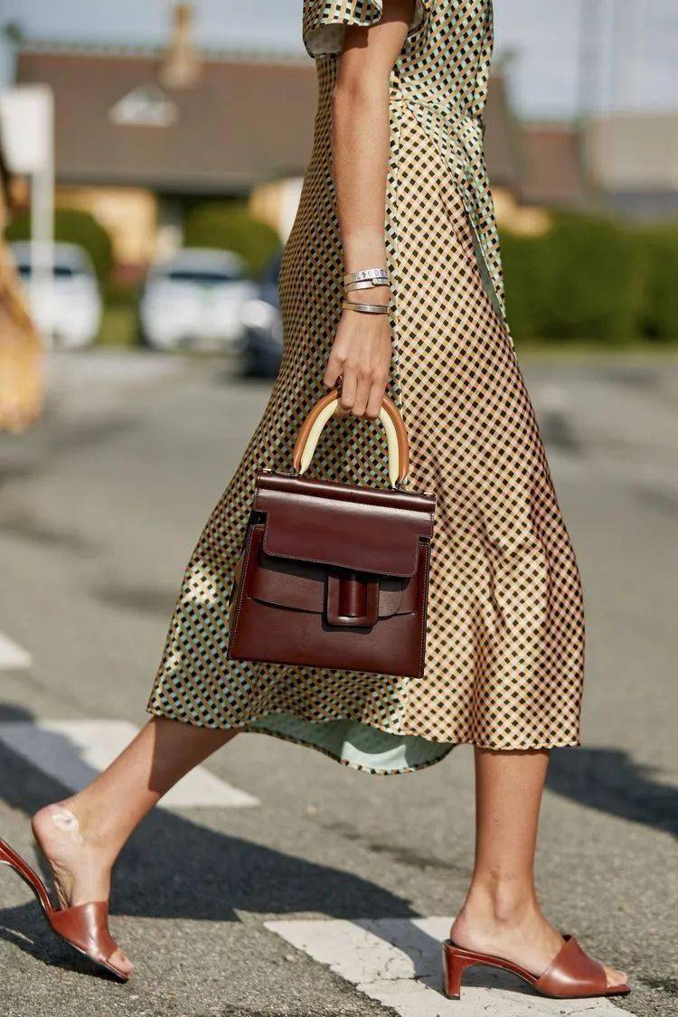 文化|这4件单品,时髦精必备