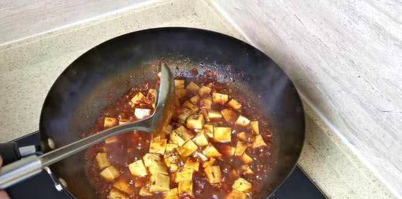 炖豆腐怎么让豆腐入味嫩 4b6d4e966e3544a292a05fd9560d542d.jpeg