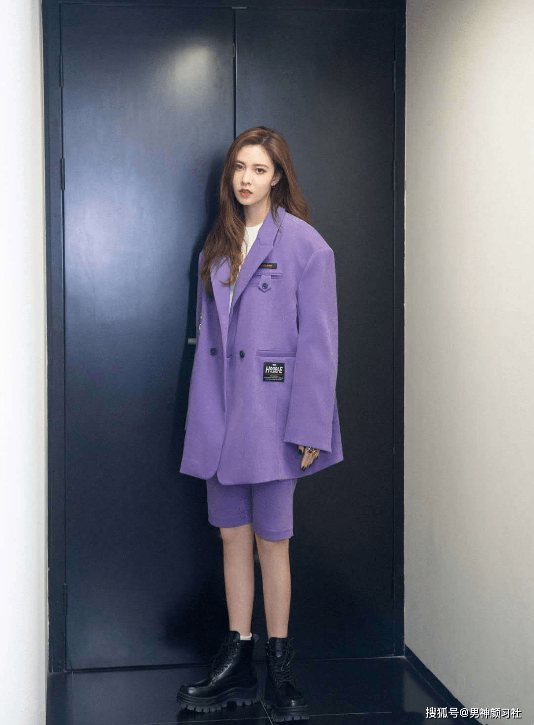 真人|宋妍霏杨幂真人示范！别让马丁靴破坏了短裙和短裤的美感