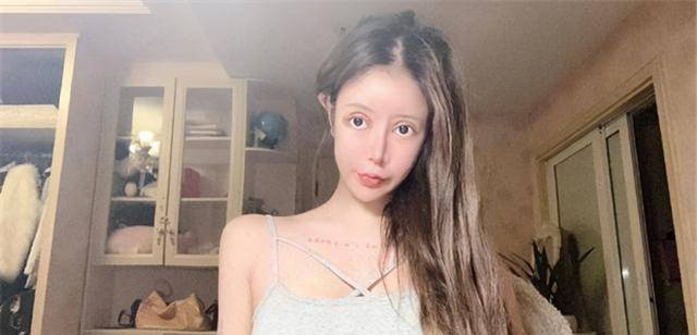 人间|13岁女孩为变漂亮,3年整容60次成小网红,自称是人间芭比