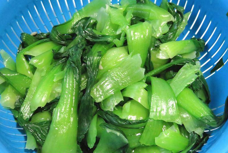 面团|早餐煎饺用这两样调馅，比素三鲜的还好吃，儿子一人能吃一锅！