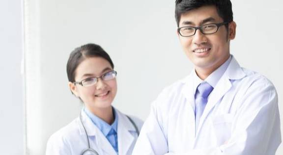 肾脏|水喝多了，真的会得尿毒症吗？看看医学专家怎么说