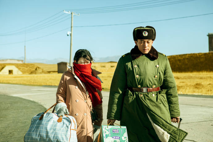 年代|八九十年代的宋祖儿有多时髦？乔四美“内衣外穿”演绎时尚轮回！