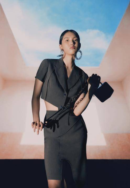 时装|iDfashion上海久光店全新启幕，解锁「VOYAGE」魔都篇章